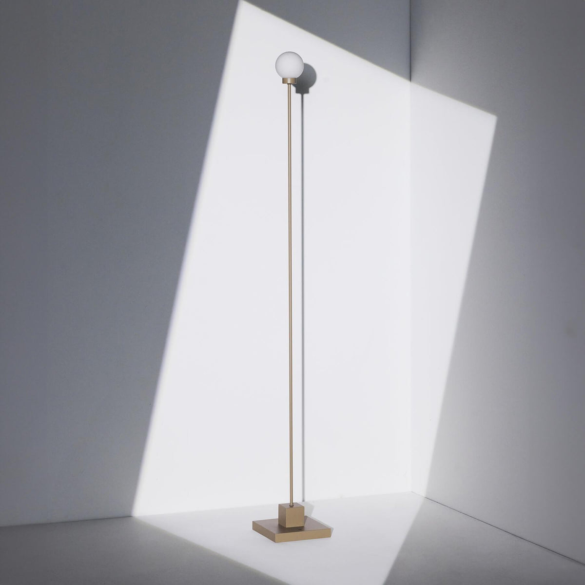 Northern Snowball Portable Floor Lamp