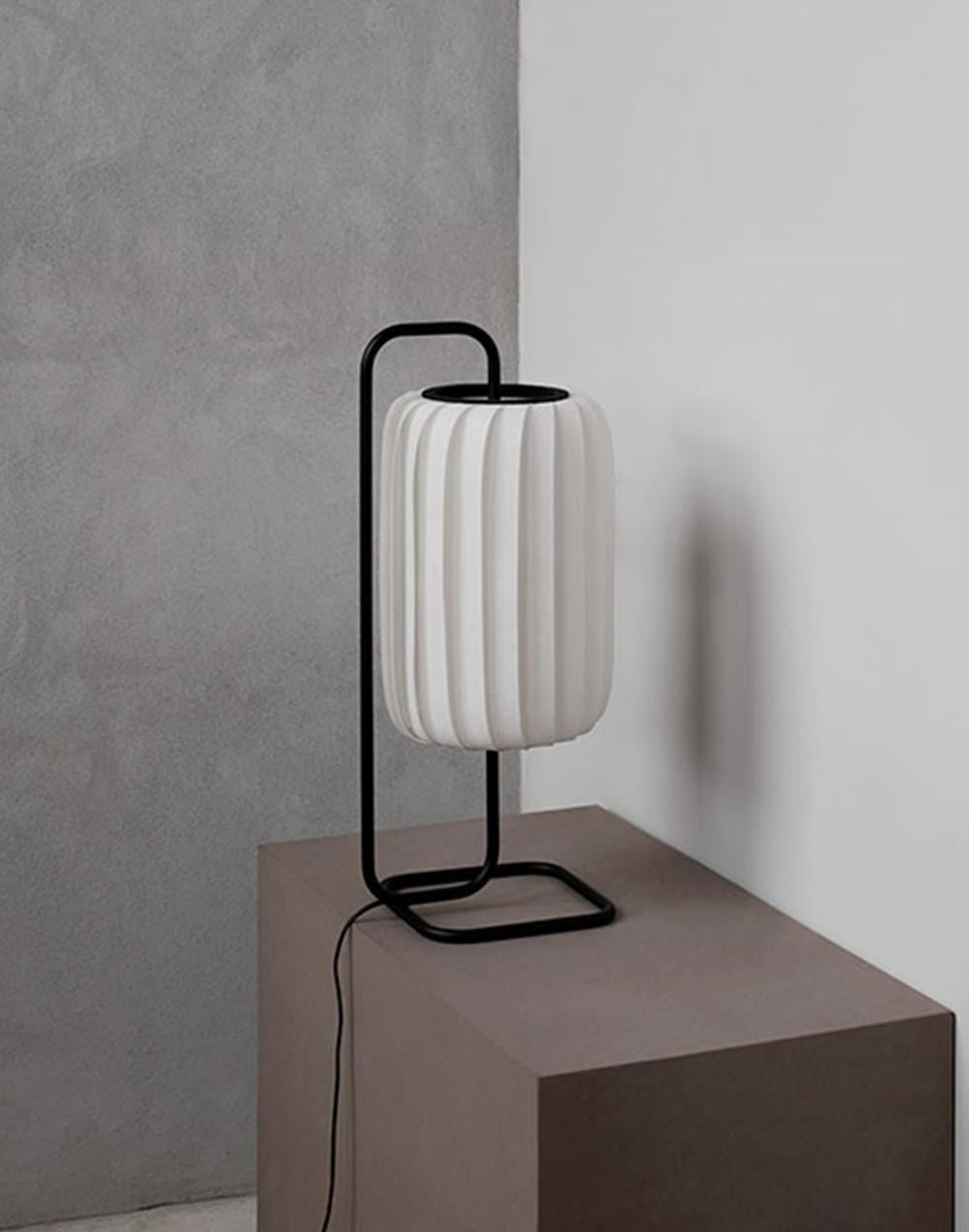 Tom Rossau TR37 Table Lamp