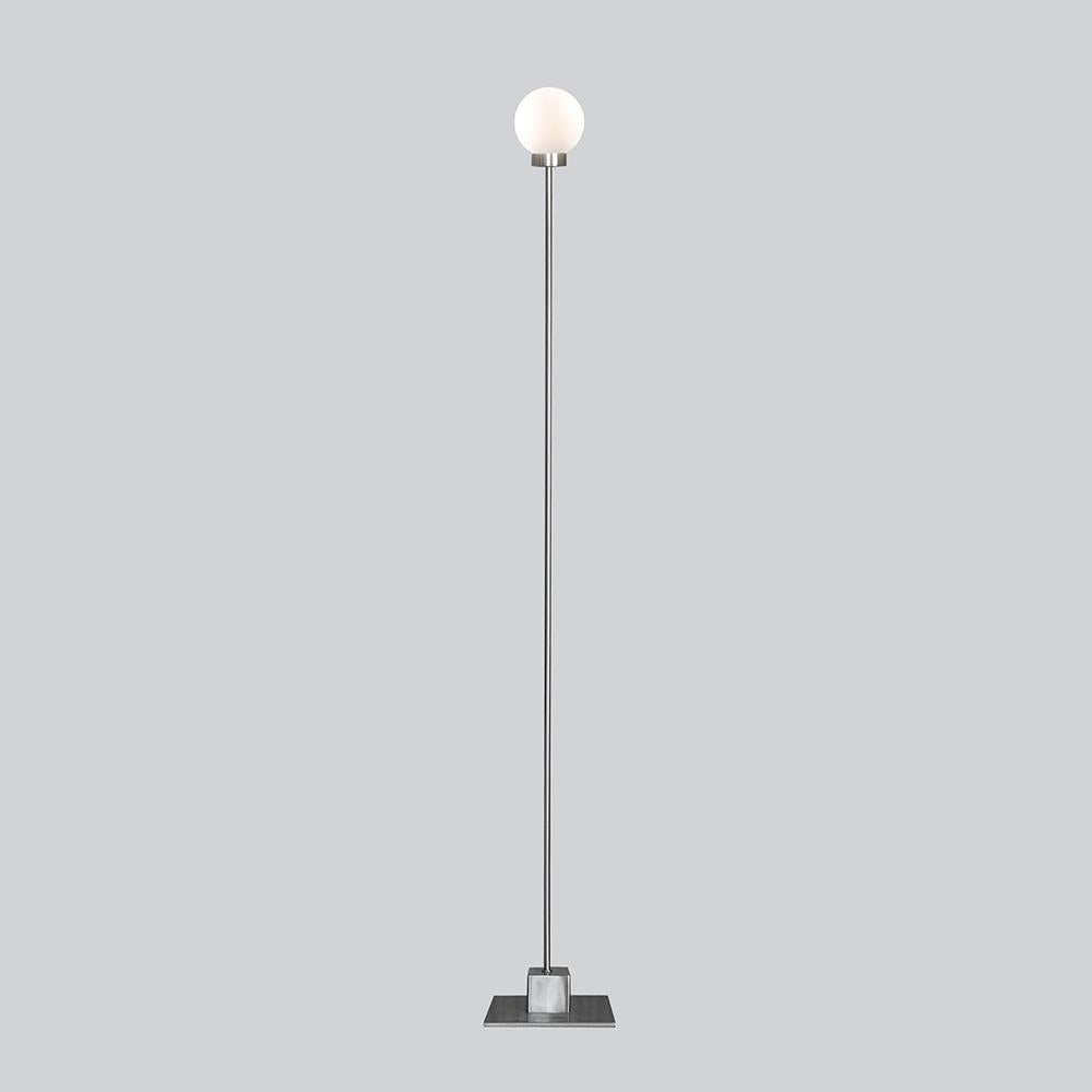 Northern Snowball Floor Lamp