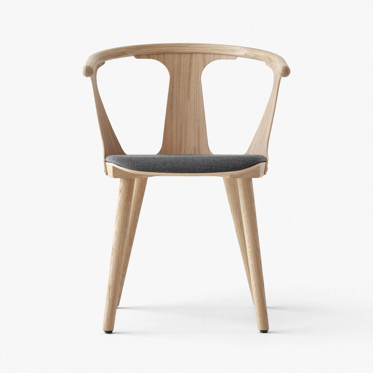 &Tradition SK2 In Between Chair With Upholstered Seat