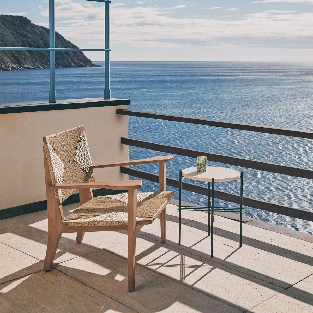 GUBI F-Chair Outdoor Lounge Chair