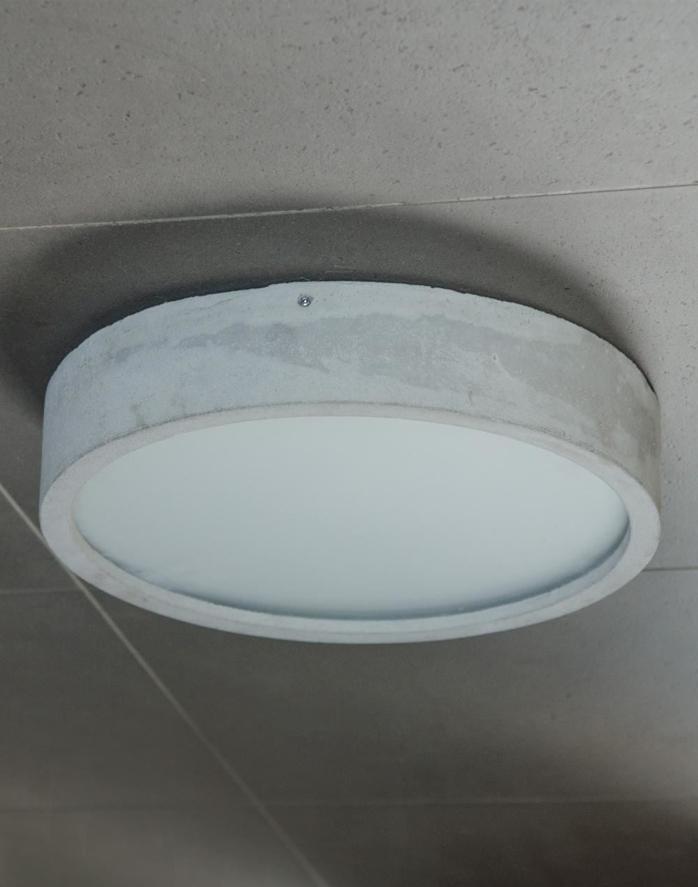 Outlet Plan concrete ceiling light