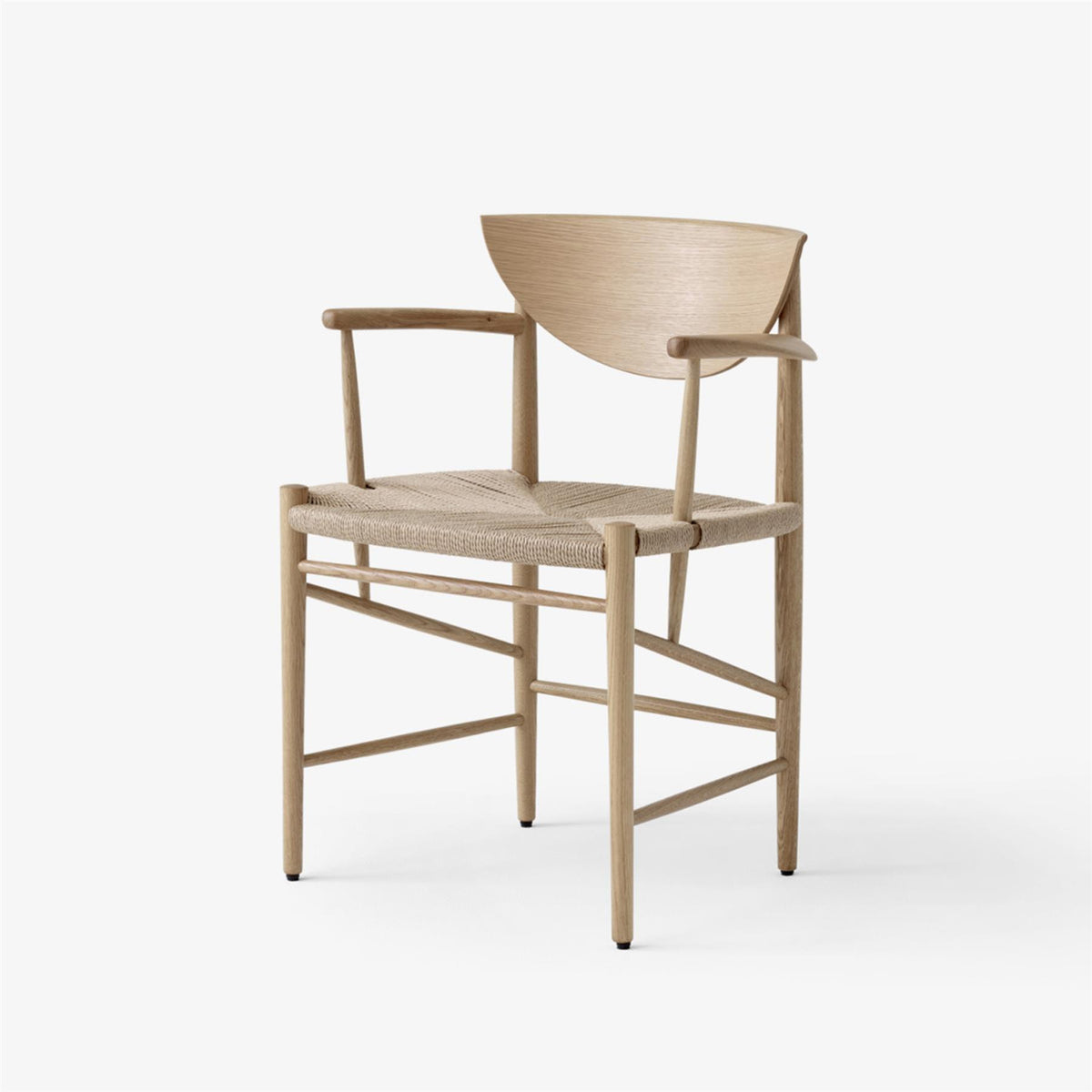 &Tradition Drawn HM3 & HM4 Dining Chair