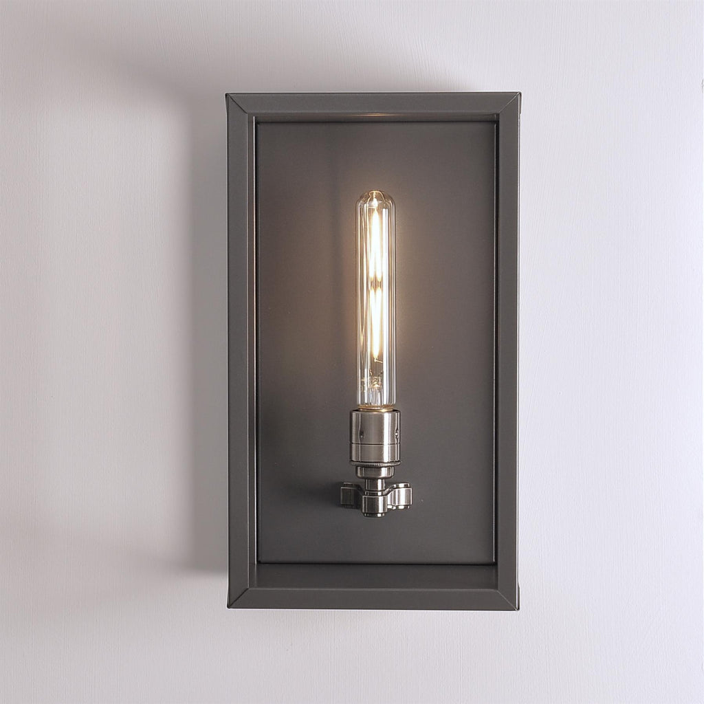 Chelsea British Box Light