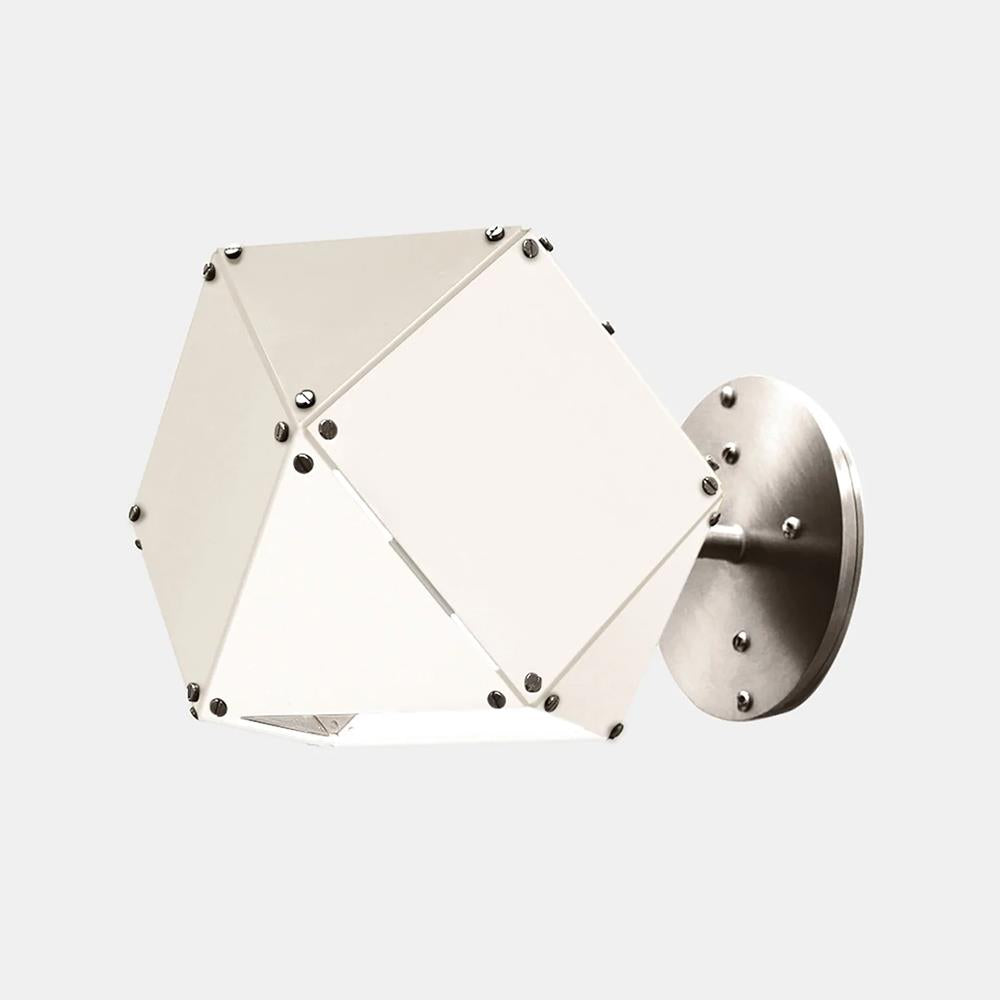 Welles wall sconce