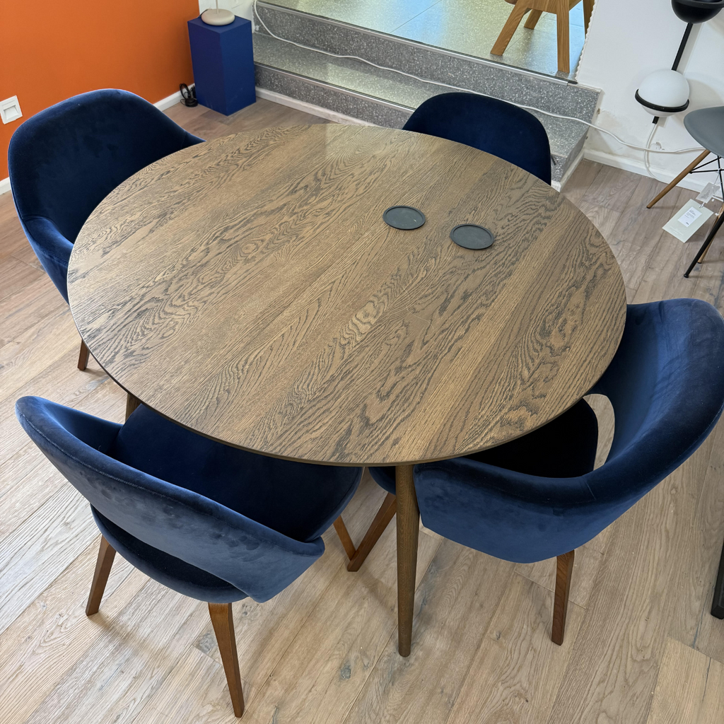 Ex-Display Set of 4 Knoll Saarinen Conference Chairs in Knoll Velvet **STORE COLLECTION ONLY**