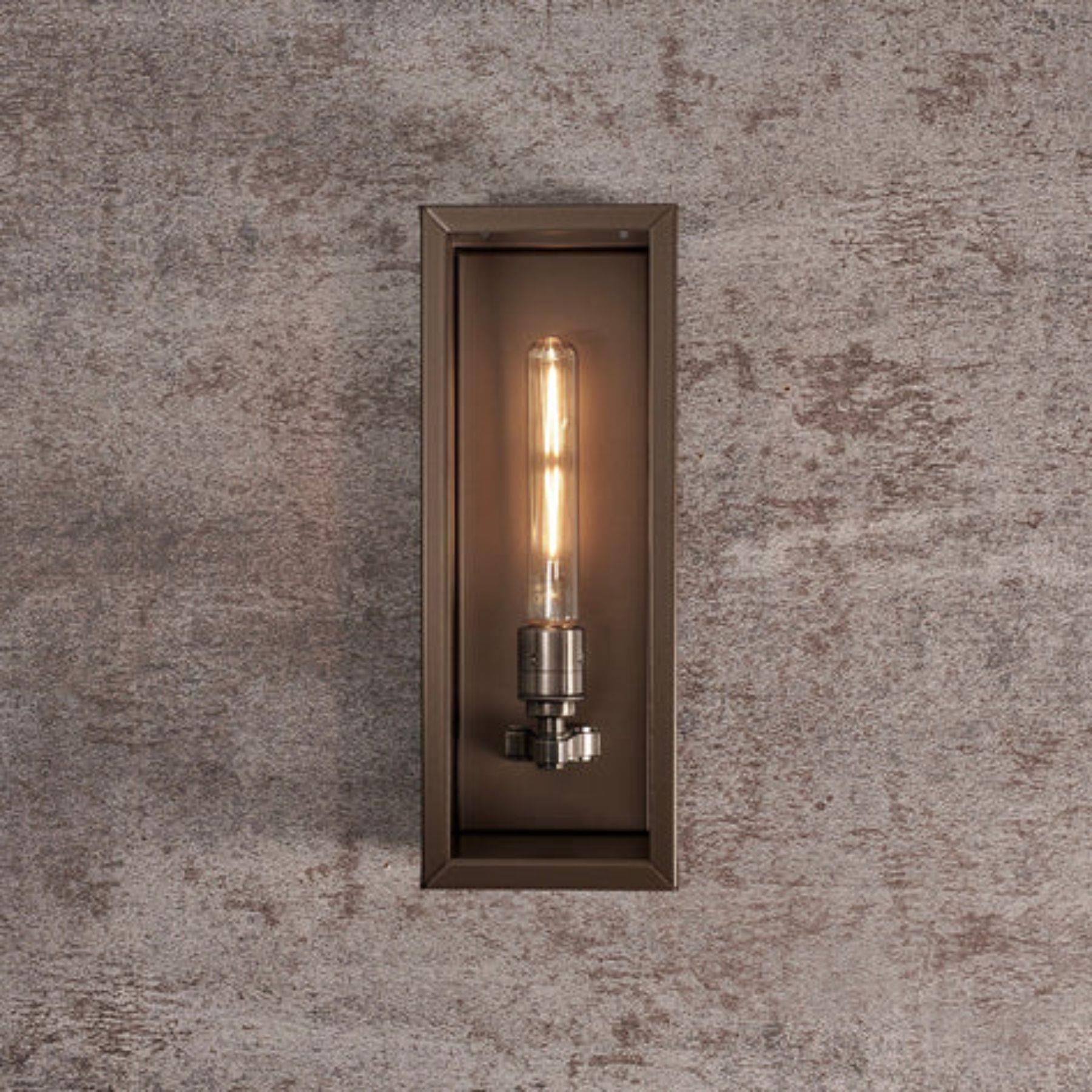 Chelsea British Box Light
