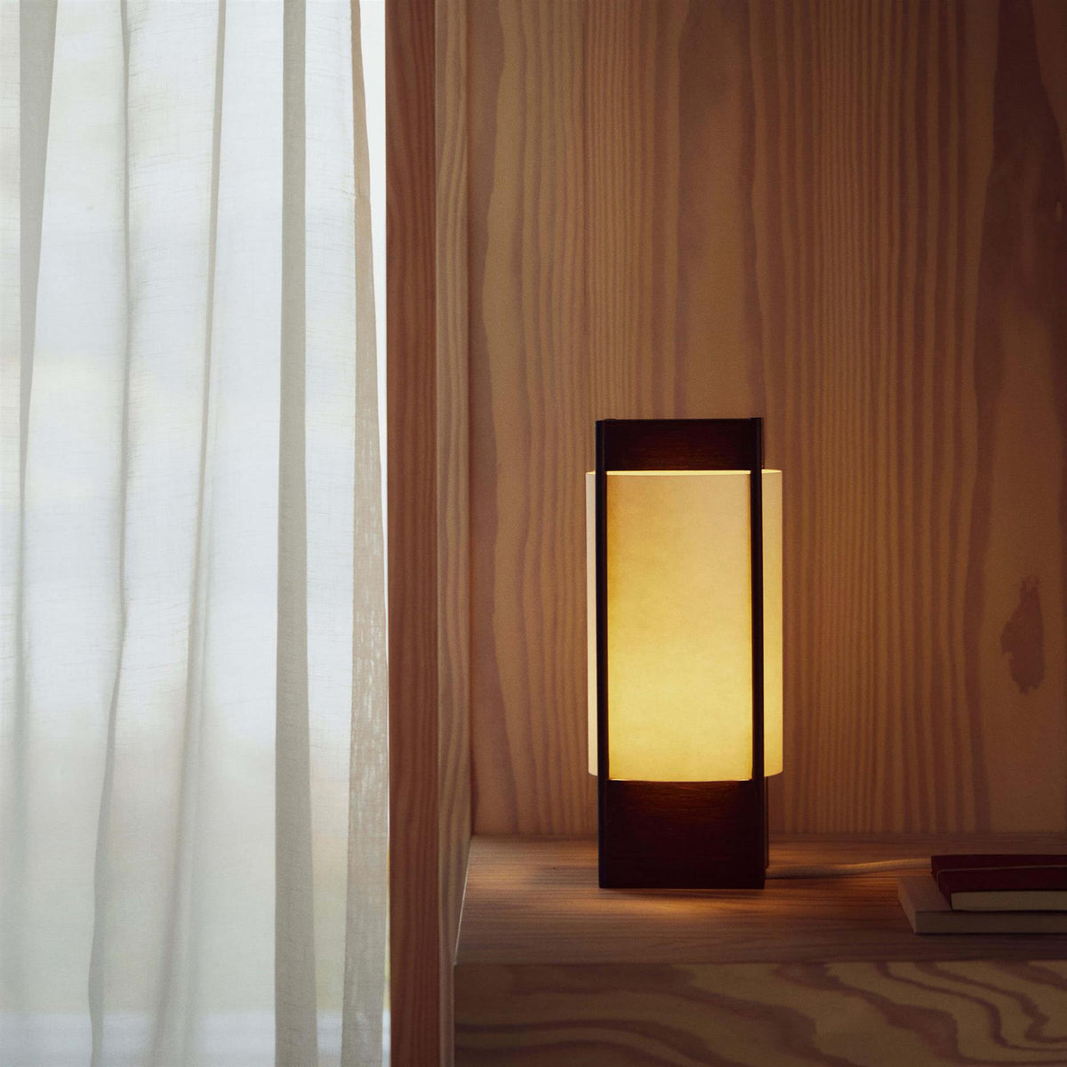 Form & Refine Andon Table Light