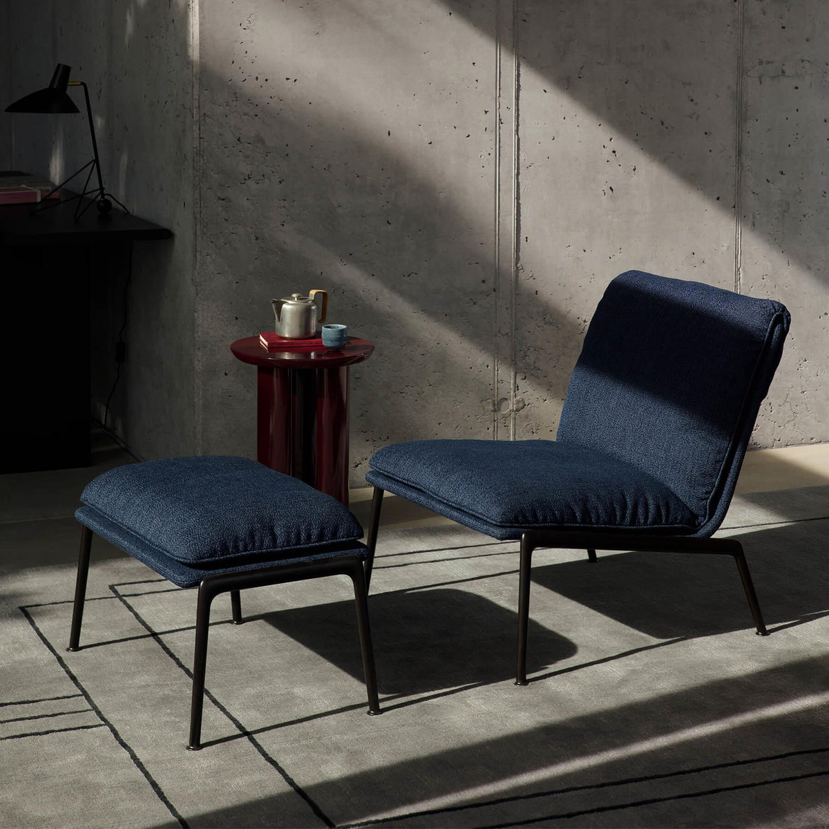 &Tradition LN18 Muno Lounge Chair & LN20 Ottoman