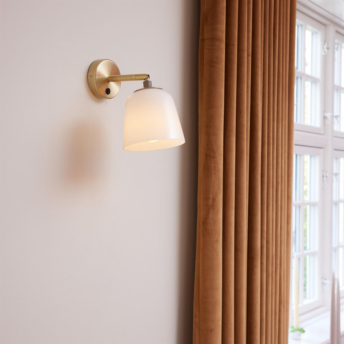 Halo Design Room 49 Wall Light