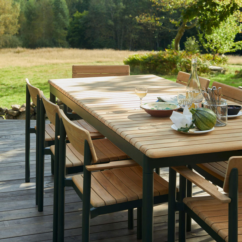 Fritz Hansen Pelagus Extendable Garden Dining Table