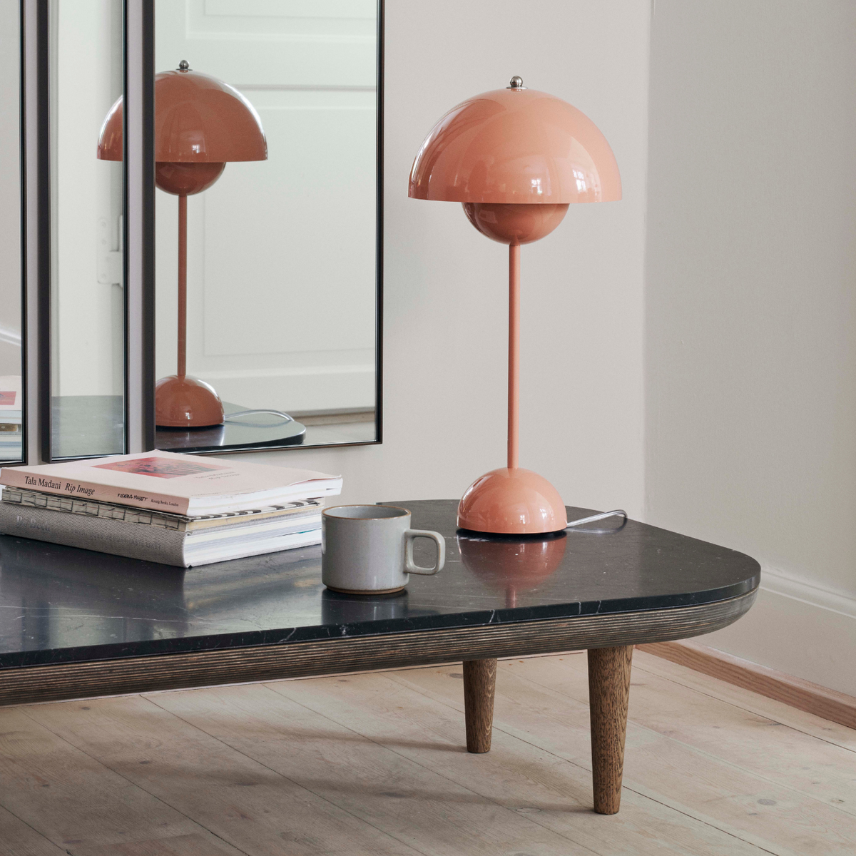 &Tradition Fly Lounge Table