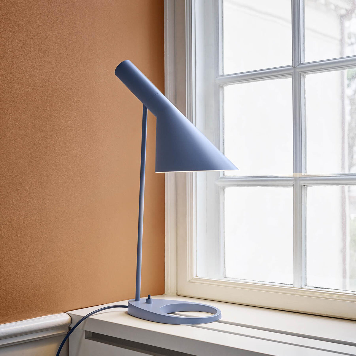Louis Poulsen AJ Table Lamp