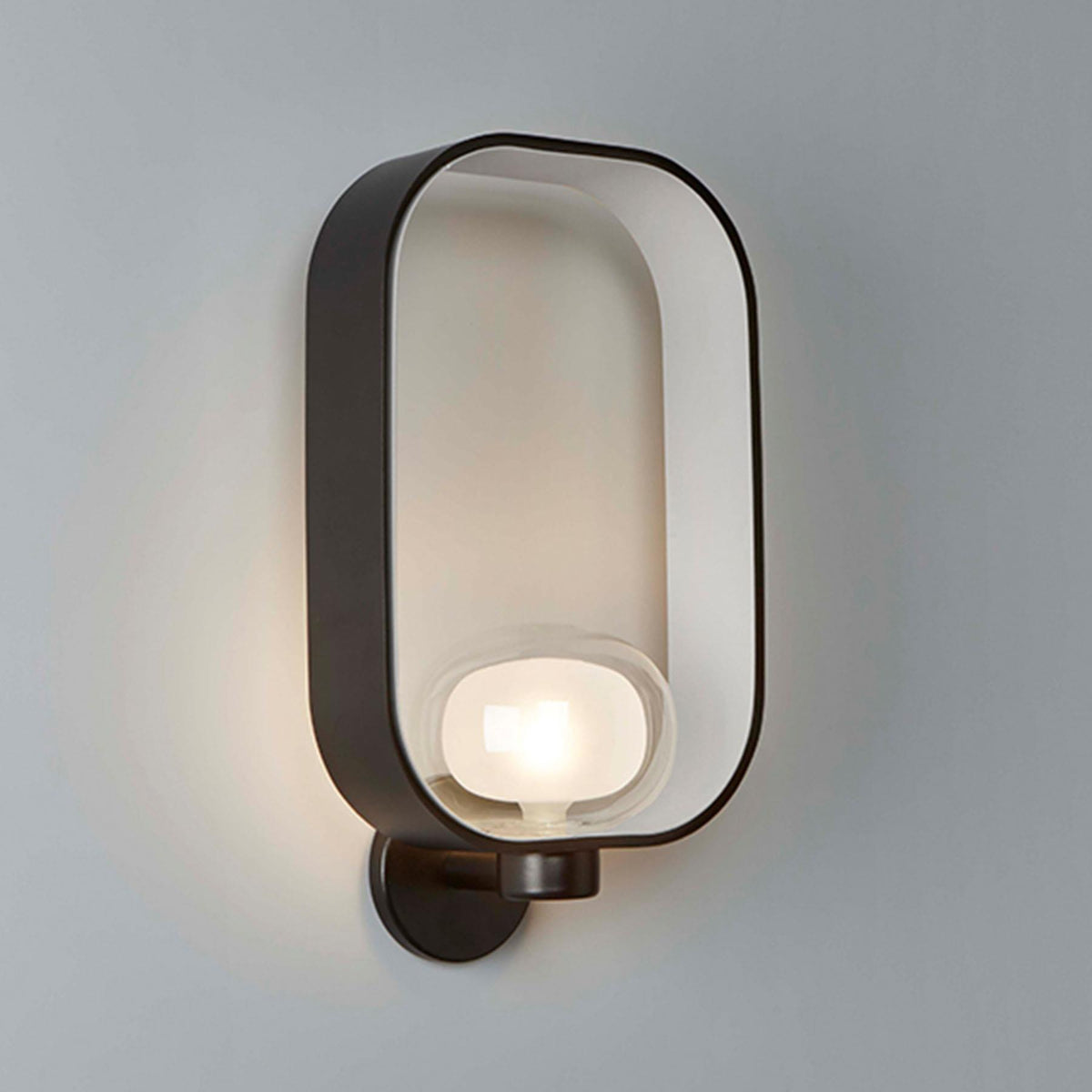 TOOY Filipa Wall Lamp