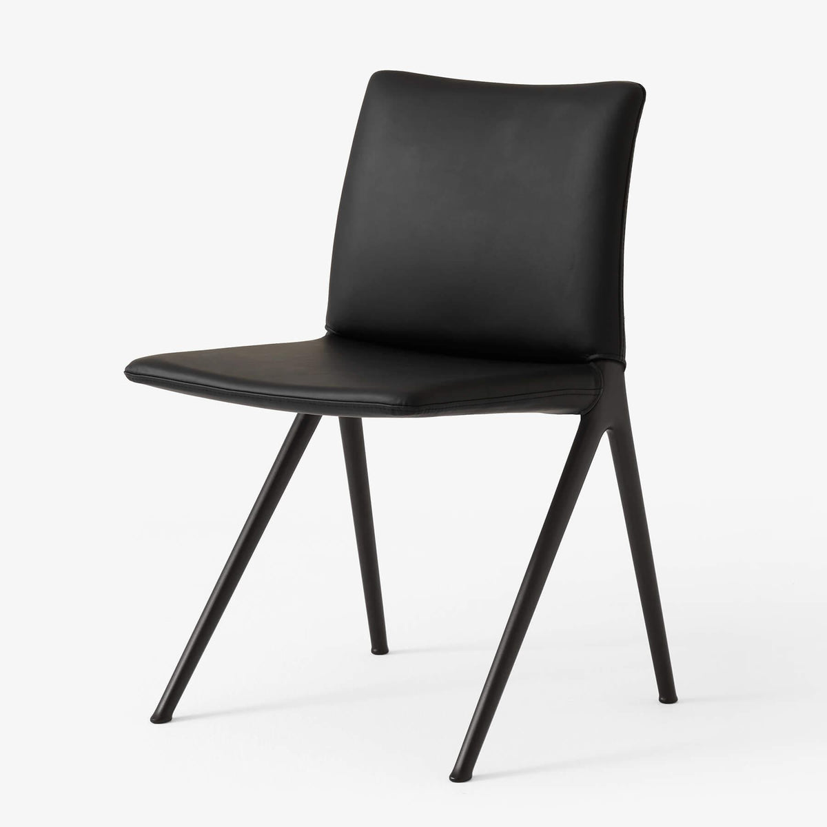 &Tradition Kape IF7 Side Chair