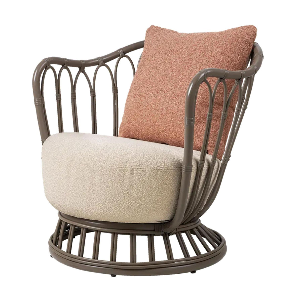 GUBI Grace Outdoor Lounge Chair