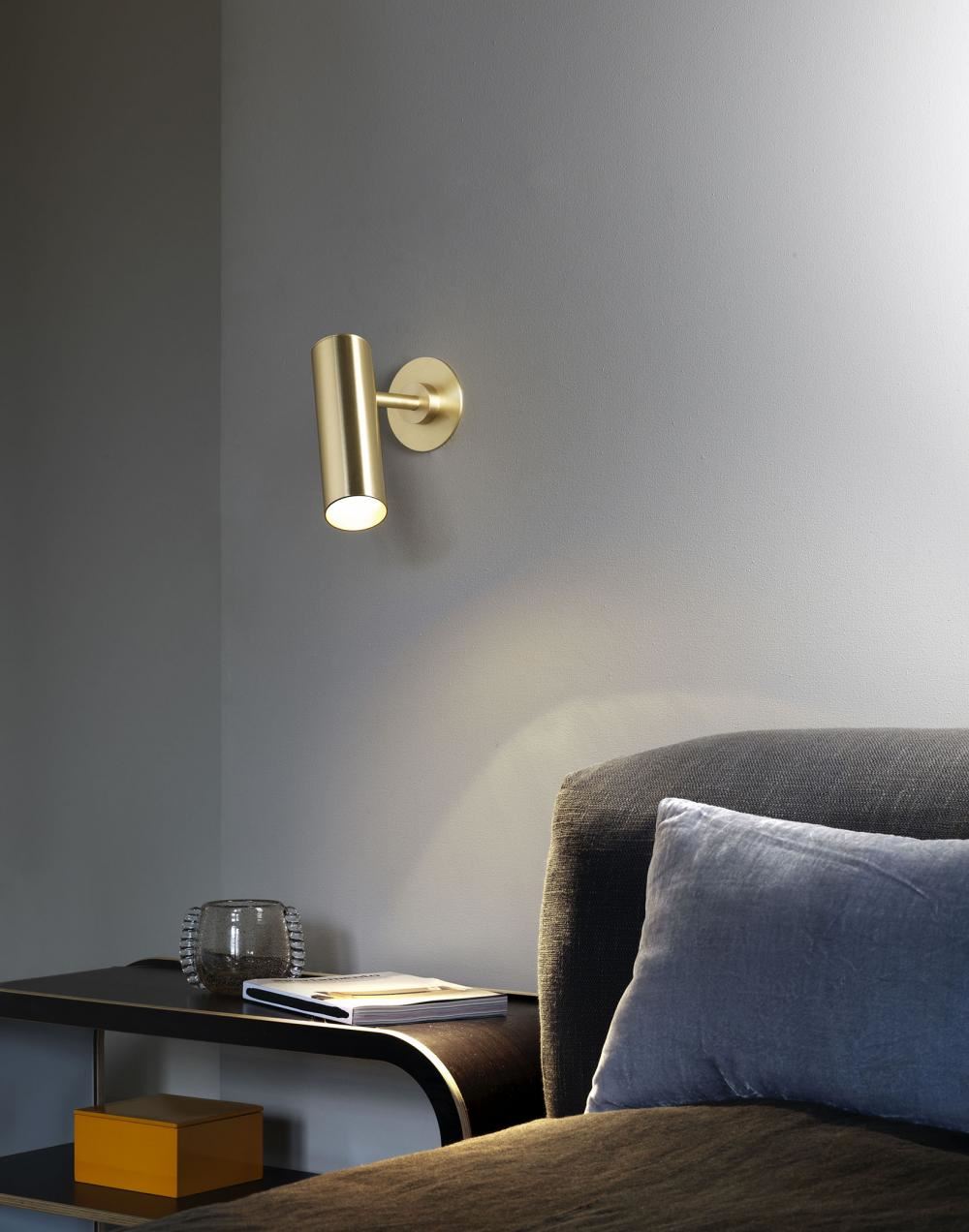 Heron wall light
