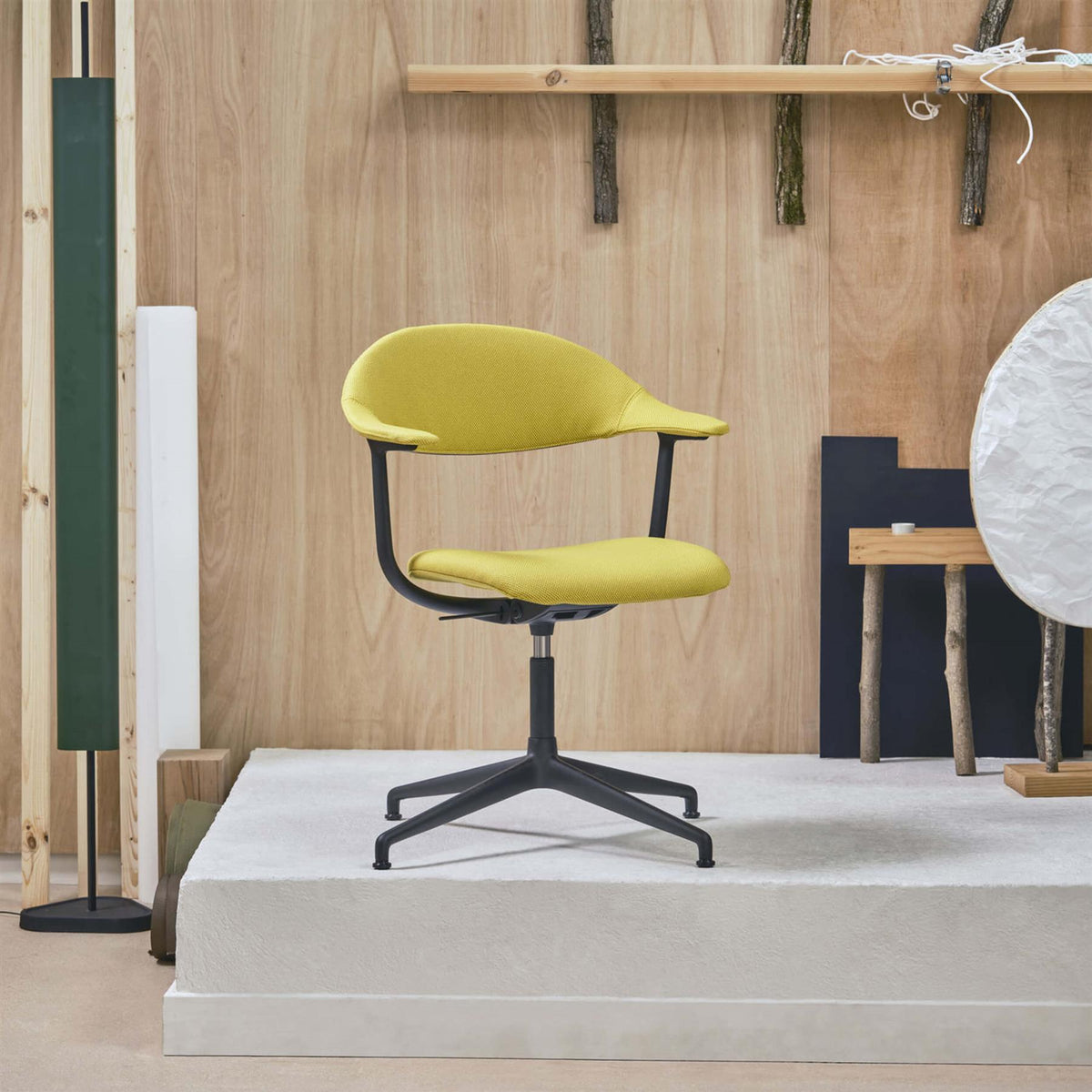 Vitra Mynt Studio Chair with 4 Star Base