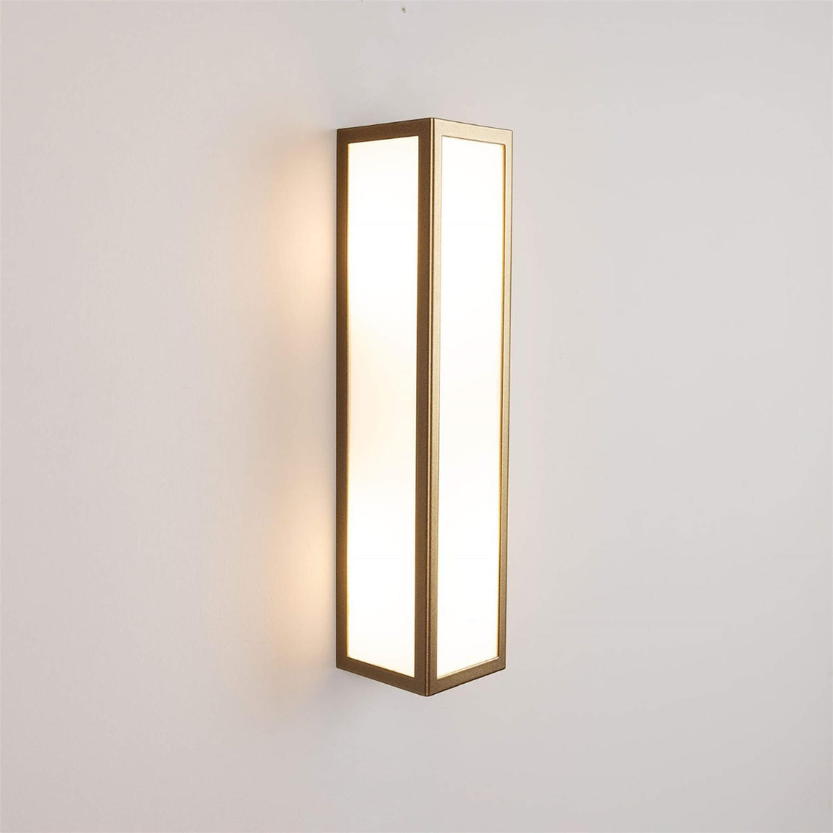 Mullan Lighting Bata Modern Bathroom Wall Light