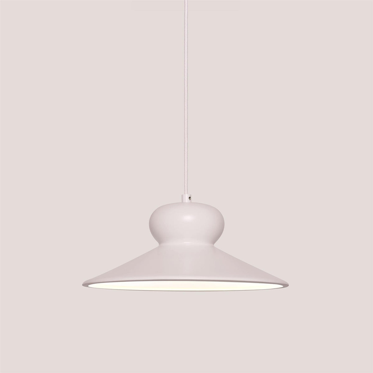 Patricia Lobo Ova Pendant Light