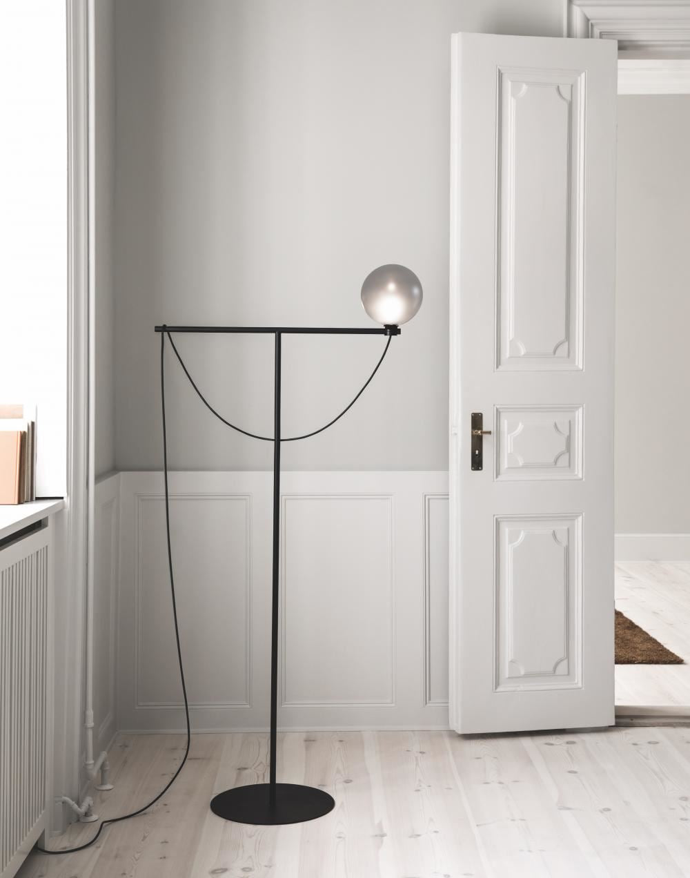 Handvark Globe Floor Lamp