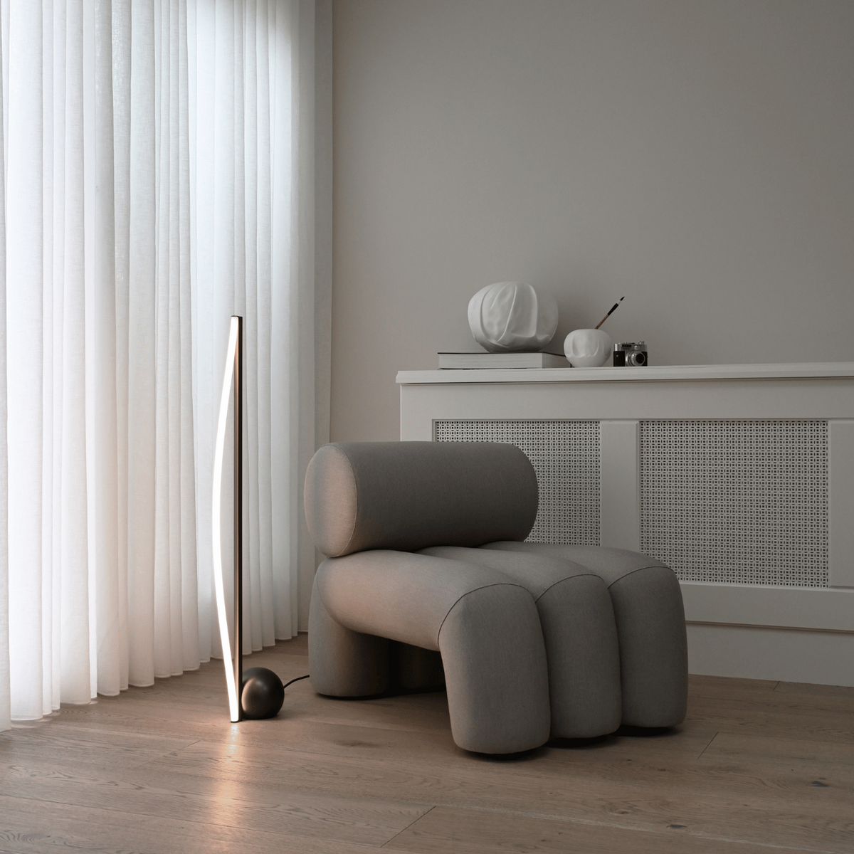 101 Copenhagen Bow Floor Lamp