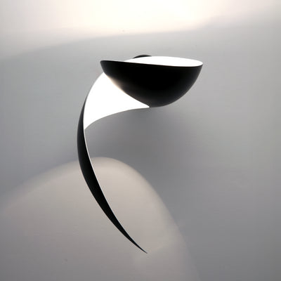 Serge Mouille Petite Applique Flamme Wall Lamp