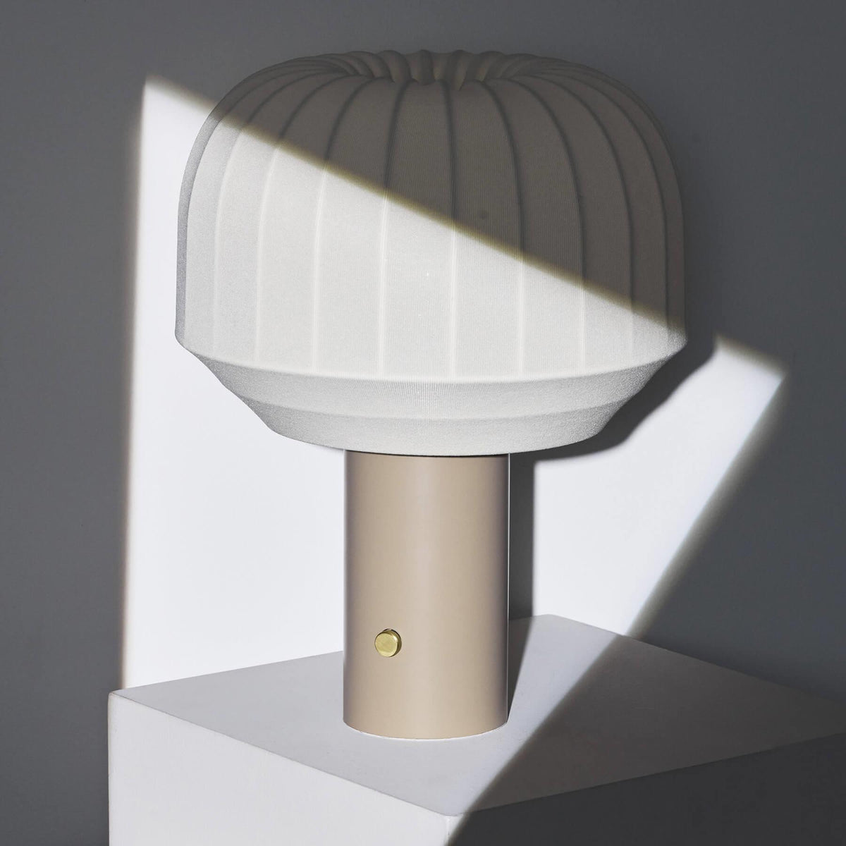 Northern Tradition Table Lamp