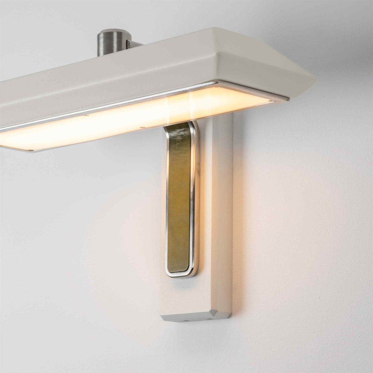 Bert Frank Rinato Single Wall Light