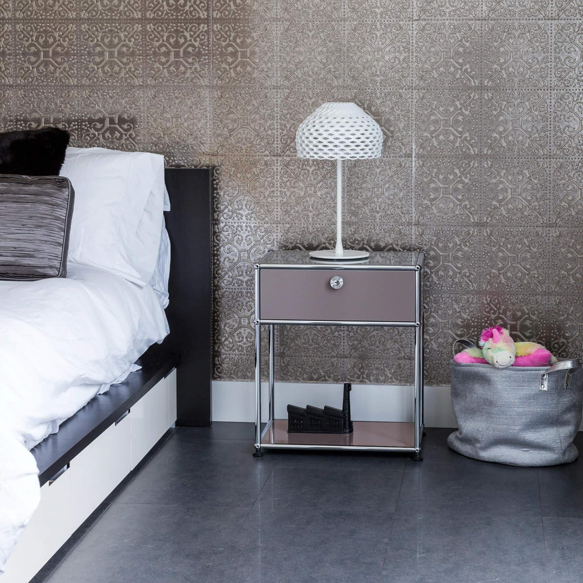 USM Haller Side Table M54