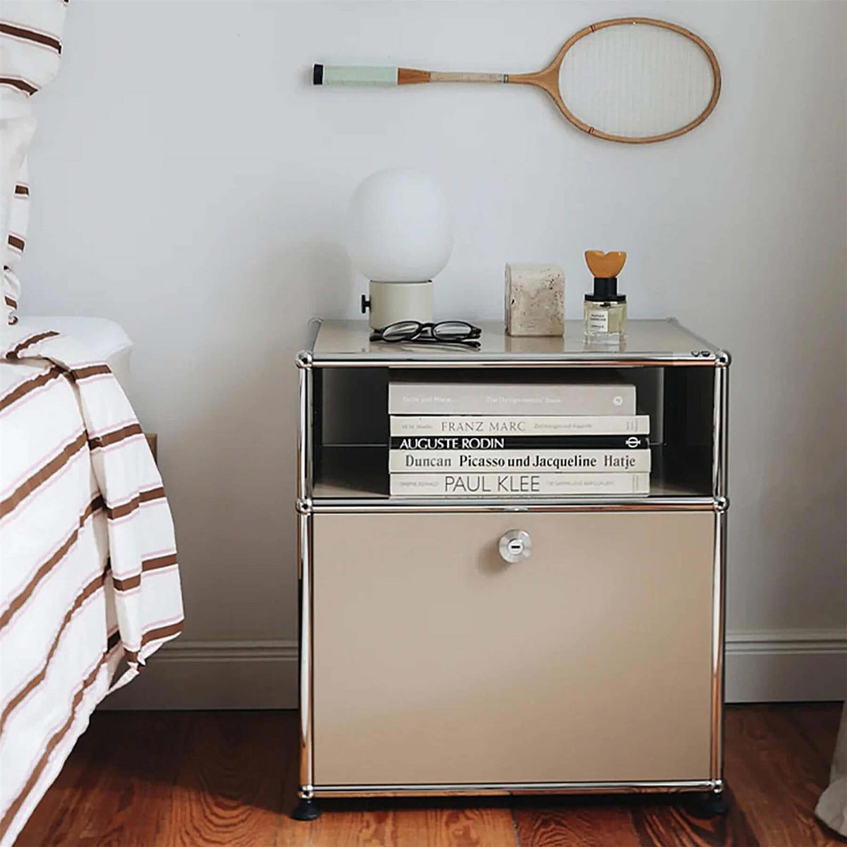 USM Haller Side Table M55