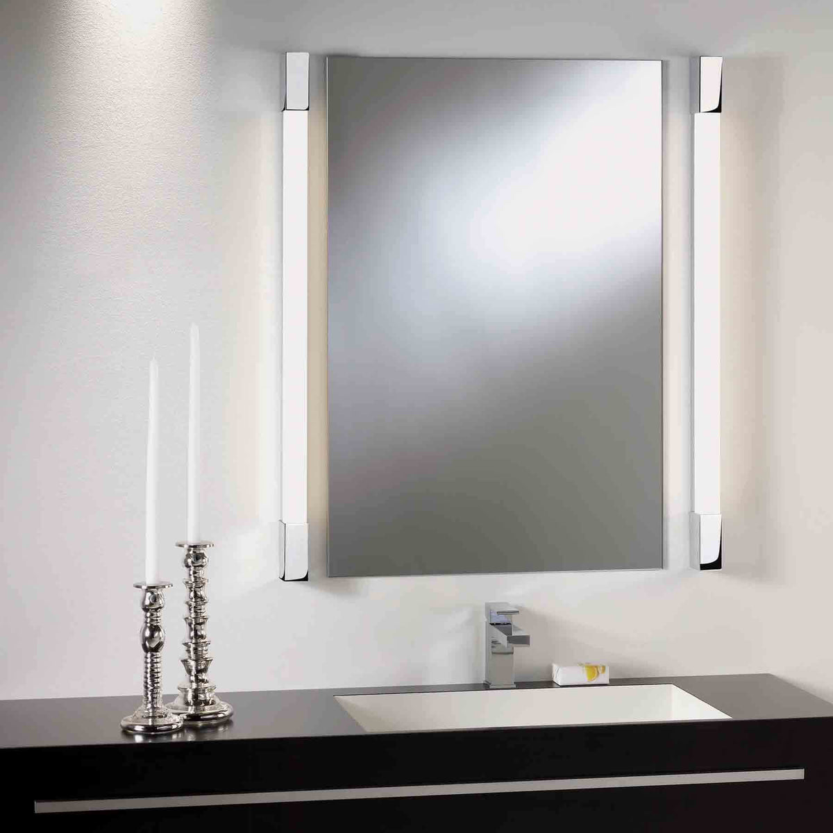Outlet Romano striplight - 600mm High LED
